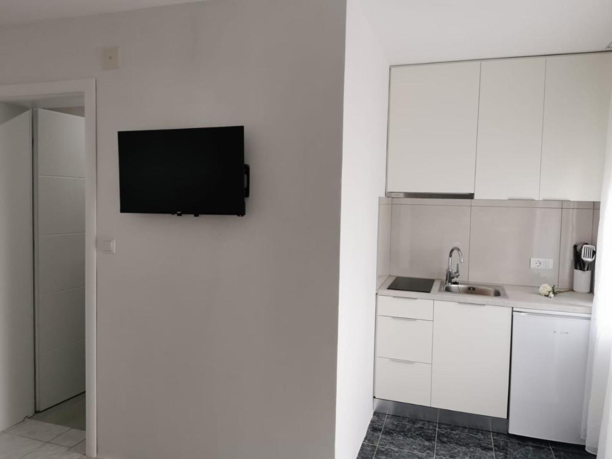 Apartment Ivo Kaurinovic Zaton  Exterior photo